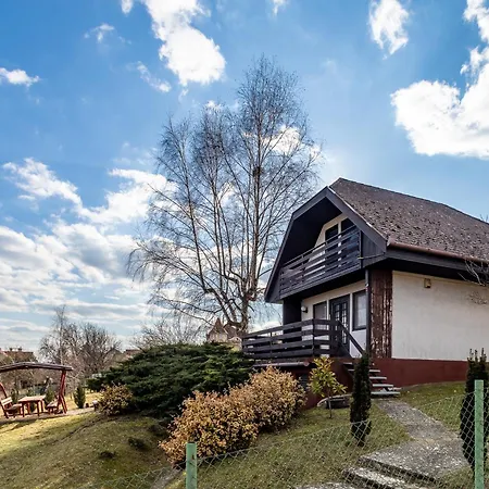 Karesz Nyaralohaz בית נופש