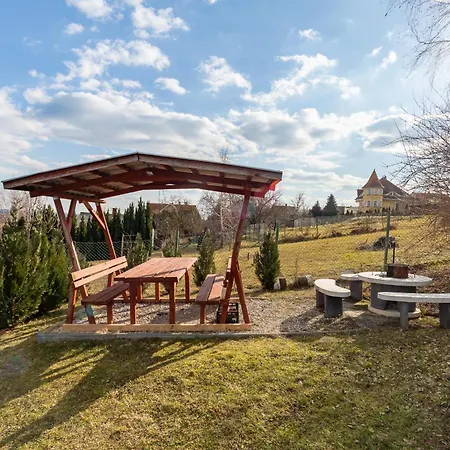 Karesz Nyaralohaz בית נופש *