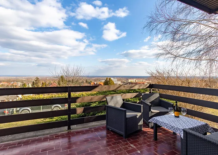 Karesz Nyaralohaz בית נופש זלקרוס