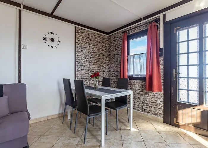 בית נופש Karesz Nyaralohaz *